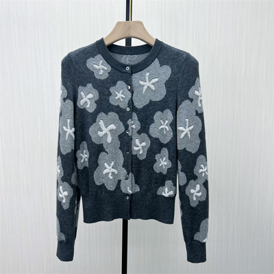 良月●2025冬季新 圆领提花针织开衫女气质短款显瘦毛衫上衣1493