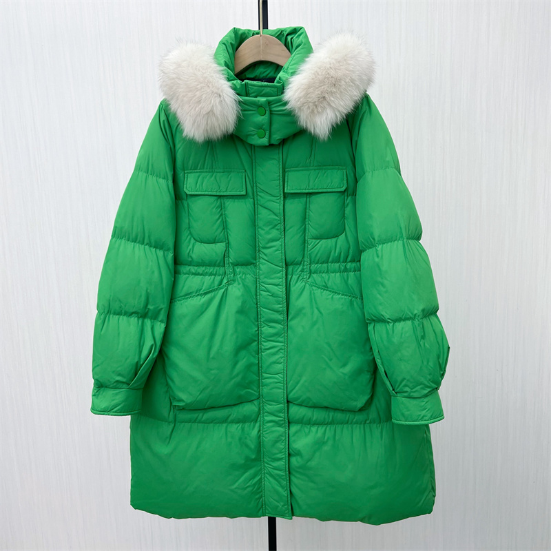 图●2025冬季新品 鹅绒服女宽松中长款狐狸毛领加厚保暖外套8608