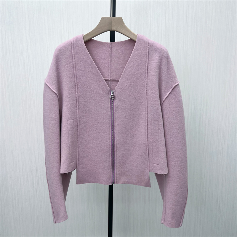 恩●2025冬季新品 双面呢大衣女气质v领短款宽松绵羊毛呢子外套