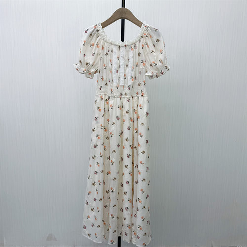 芭●2026夏季新品 法式碎花连衣裙女气质显瘦小清新茶歇裙3070