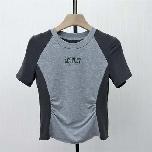 恩●2026夏季新品 印花短袖T恤女正肩修身显瘦休闲打底衫上衣062