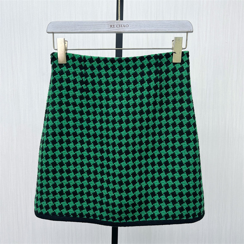 迪●2025冬季新品 毛呢半身裙女时尚气质高腰显瘦包臀a字短裙1830