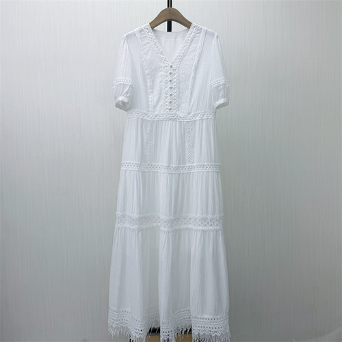 KA●2026夏季新品 法式v领连衣裙女气质显瘦小清新a字茶歇裙4111