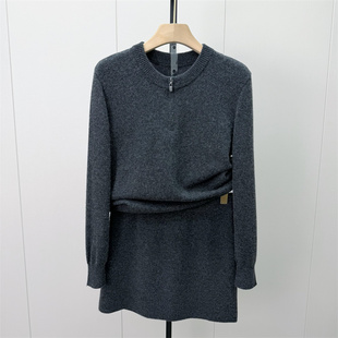 迪●2026冬季新品 针织套装女圆领套头毛衫+包臀半身裙两件套3128