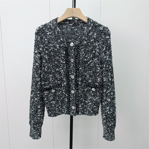 熠●2026秋季新品 圆领针织开衫女气质日常宽松短款毛衫上衣3053