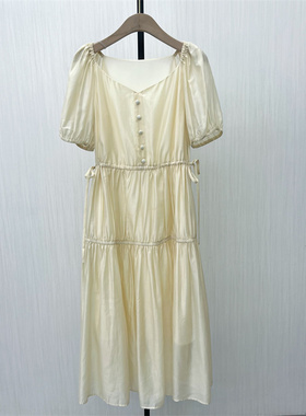 乂●2025夏季新品 法式v领连衣裙女气质显瘦小清新a字茶歇裙5111