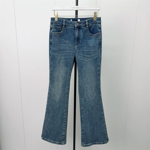 恩●2026冬季新品 微喇牛仔裤女高腰显瘦紧身直筒日常百搭长裤282