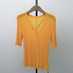 乂●2026春季新品 绵羊毛短袖针织衫女气质v领修身显瘦打底衫4113