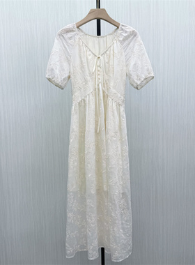 伊●2026夏季新品 法式v领连衣裙女气质显瘦小清新a字茶歇裙3025