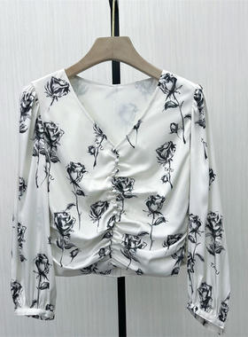 图●2025秋季新品 法式v领长袖衬衫女小清新气质碎花别致上衣1237