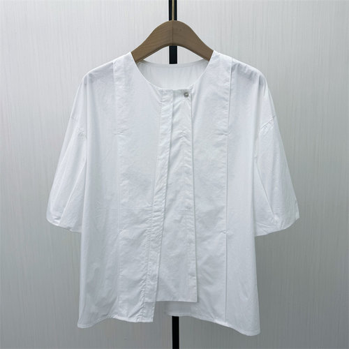 艾W●2026春季新品 短袖衬衫女纯色基础宽松百搭打底内搭上衣2214