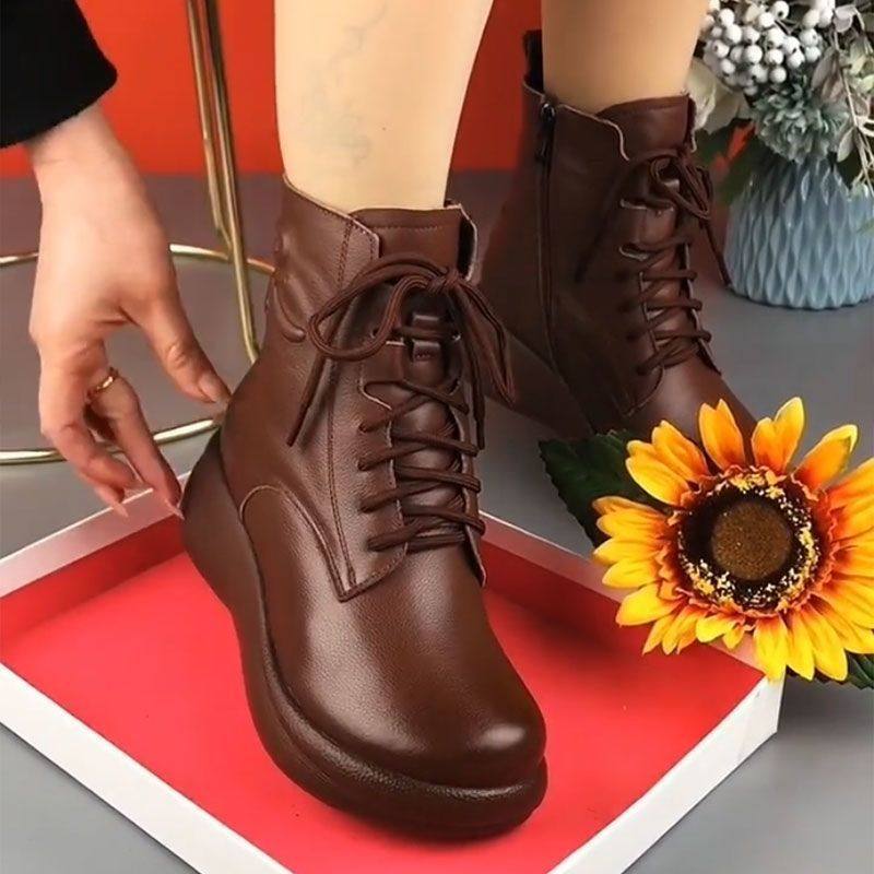 Z真软皮马丁靴女2024秋冬季新款加绒女靴厚底松糕底显瘦增高短靴