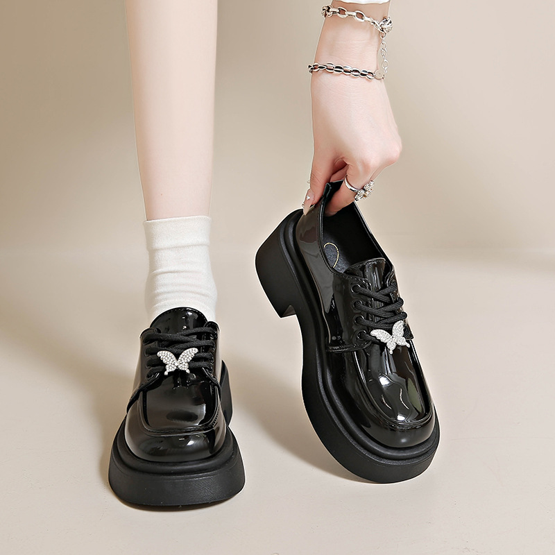 英伦风JK制服小皮鞋女2025春秋季欧洲站新款金属蝴蝶厚底乐福鞋女