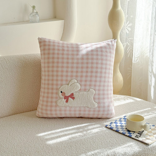 新款软萌兔牛奶绒抱枕被加厚便携抱枕被二合一办公室午休沙靠垫