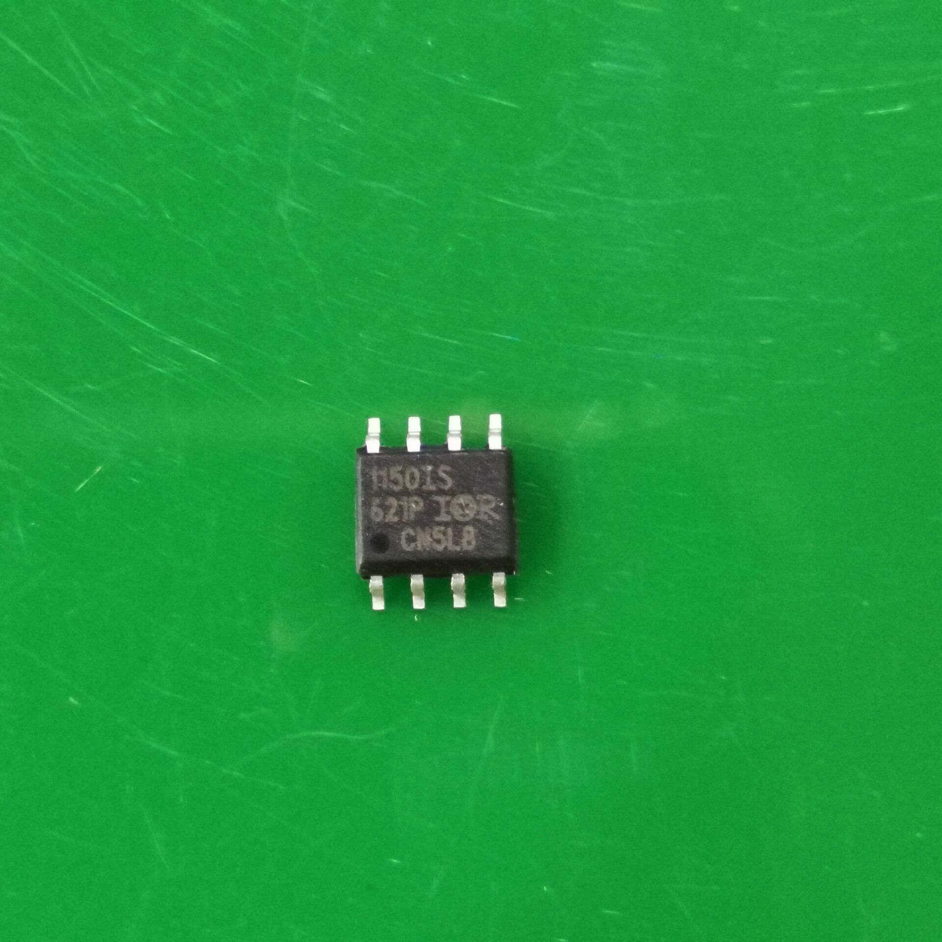 全新 IR1150IS 贴片 SOP-8 统一潮流控制器的单周期控制PFC IC