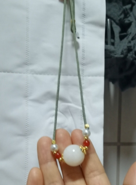天然和田玉碧玉白玉转运珠吊坠女款少黑点碧玉锁骨钛金链