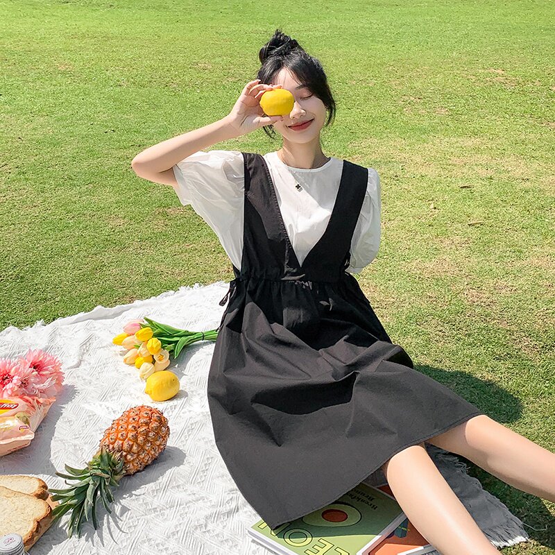 学院风酒红色背带裙2025新款泡泡袖连衣裙女夏梨型身材甜美裙图片