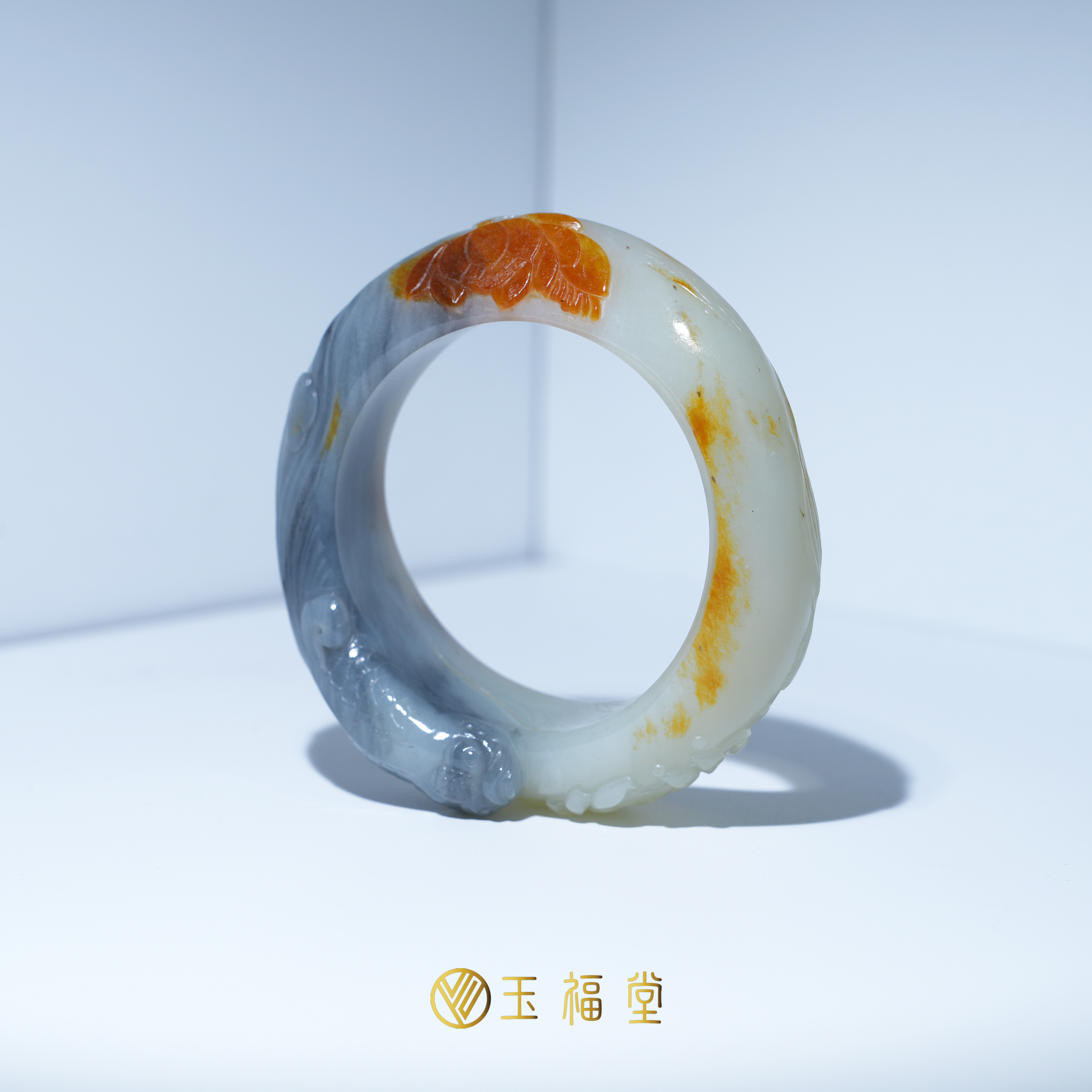 玉福堂 | 新疆和田籽 青花籽手镯 三色特色玉镯 锦鲤年年有余54mm