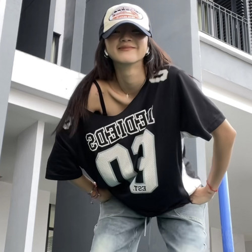 短袖学院风常规款印花女装