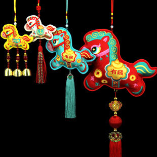 2026年吉祥物新年春节刺绣生肖马挂饰中国结风铃马公仔香包小礼品