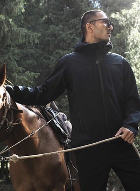 MWT05012 BETA全环境透气防水耐久加绒软壳冲锋衣外套男士