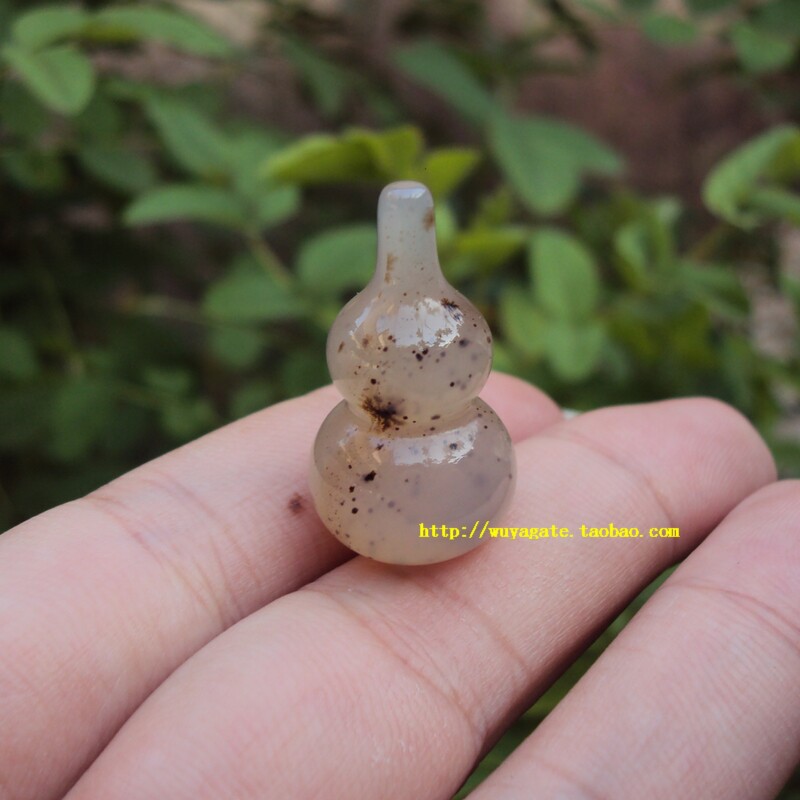 现货原矿马料纯天然原色无烧水草玛瑙小葫芦吊坠少女款迷你款挂件
