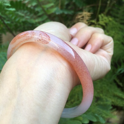 天然红朱砂点玛瑙手镯甜美复古女