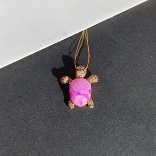 5.5mm 15.5 舒俱来吊坠18k金镶嵌蜜桃桃红色樱花裸石 全件：17.1