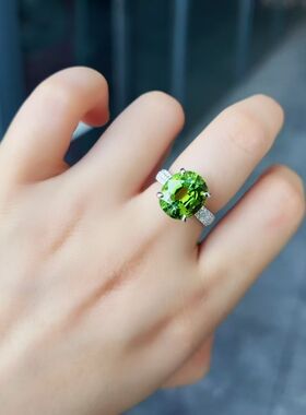 天然绿碧玺戒指18k金钻石豪华镶嵌主石尺寸13.4x11.35mm，7.56ct