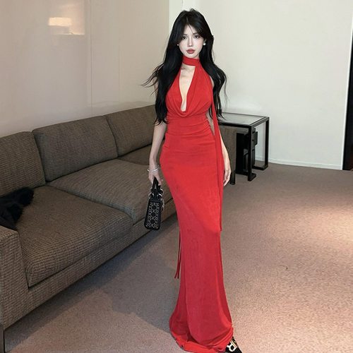 18YXF161欧美2026跨境外贸名媛风红色挂脖露背生日新年礼服连衣裙