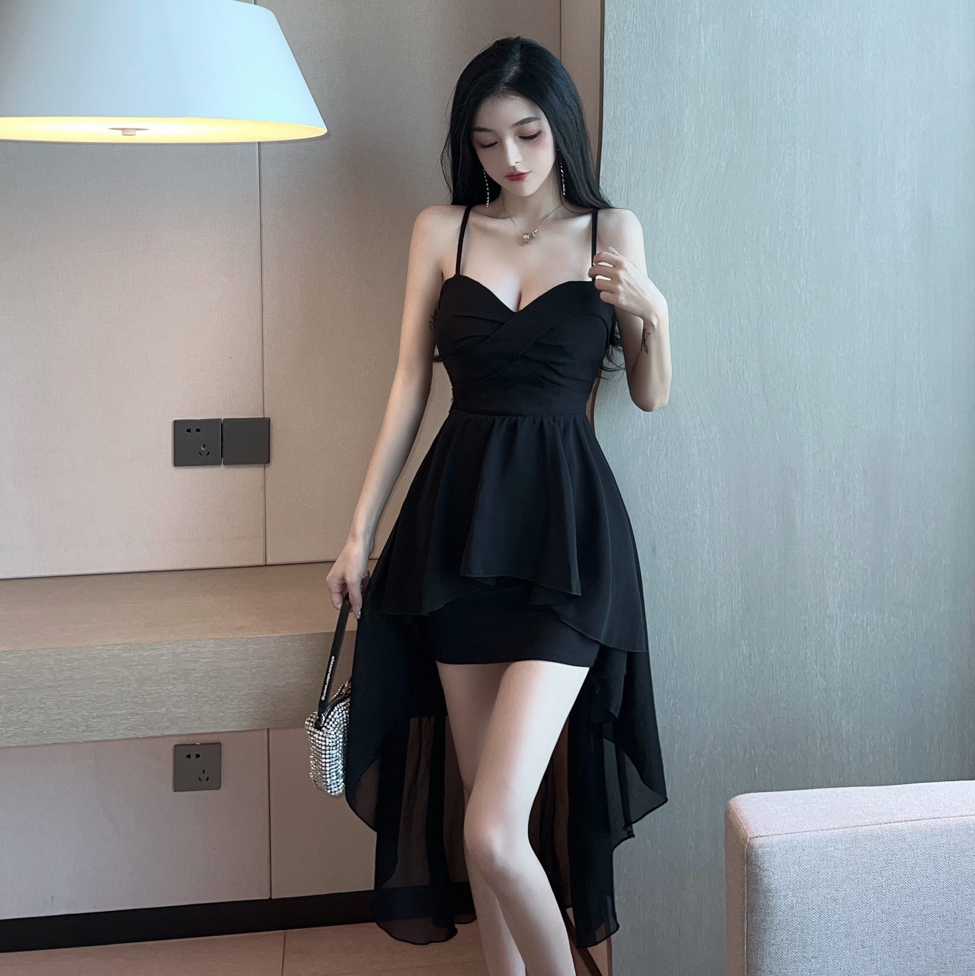 18YXM457欧美2026跨境外贸批发性感不规则大摆燕尾中长款连衣裙子