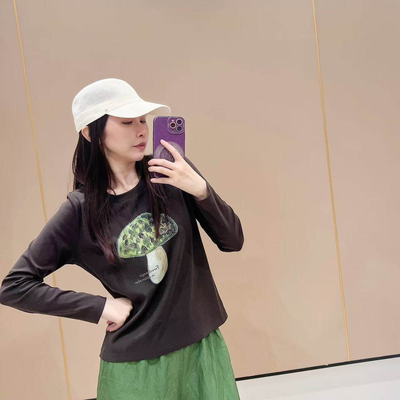新款常规版型女士长袖打底608T恤