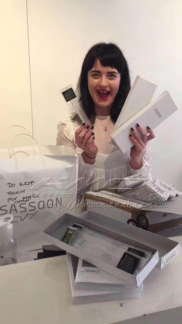 英国伦敦沙宣学院 限量版339 透明剪发梳 有编码支持验货 现货抢