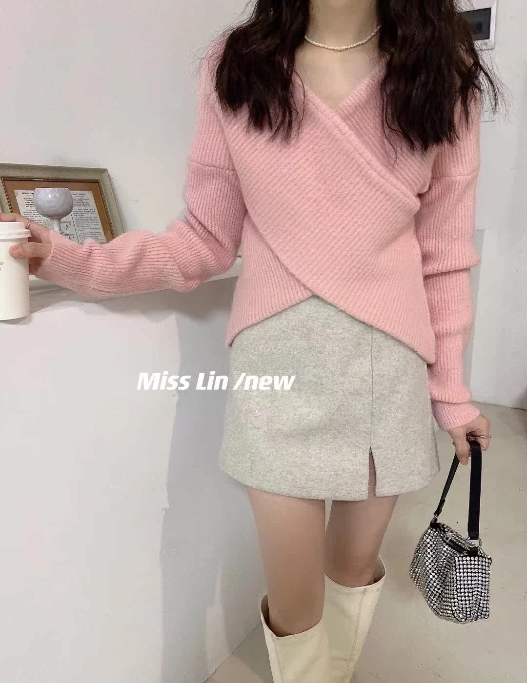 交叉叠襟羊毛绒毛衣针织V领