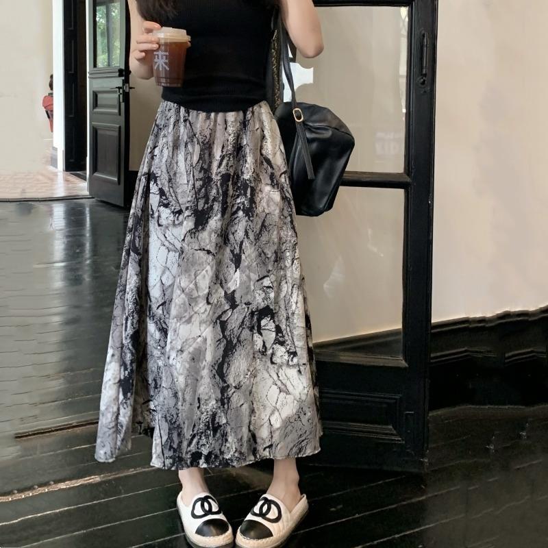 2024夏季新款高级感半身裙女复古小众扎染水墨印花a字中长款伞裙