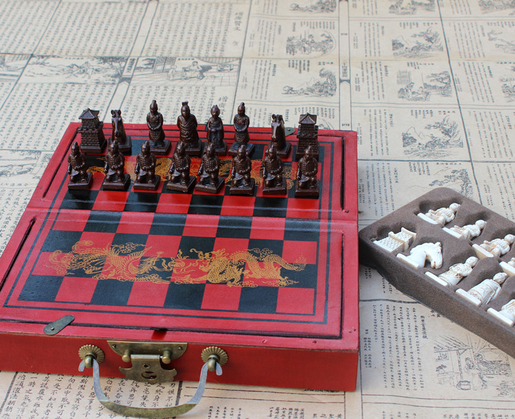 仿古国际象棋兵马俑立体棋子木制折叠棋盘小号卡通象棋创意礼品