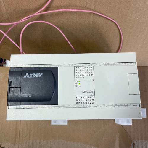 询价购-三菱FX3GA-60MR-CM，原装拆机，实物拍摄 上电如图