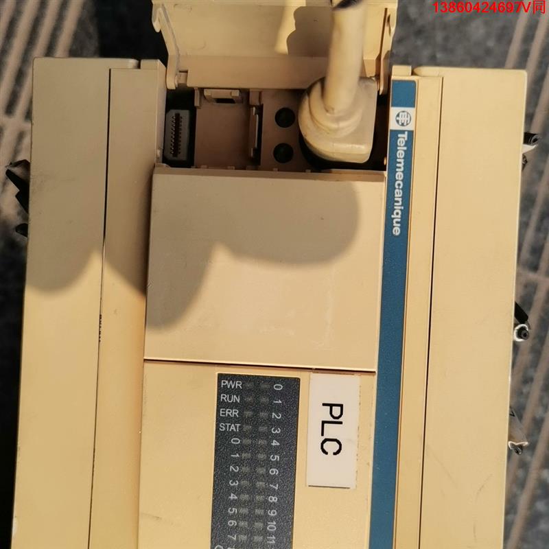 询价购-施耐德PLC型号TWDLCAA24PRF拆机,实物拍摄
