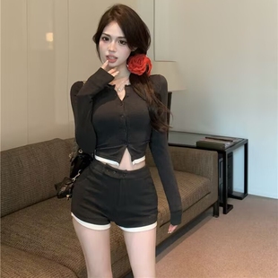 纯欲风辣妹性感长袖上衣女秋季新款高腰显瘦包臀短裤休闲两件套装