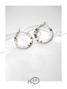 厚耳垂的世界S925银针小众设计感圆形镀金精致闪亮耳钉耳环耳饰