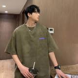 军绿色