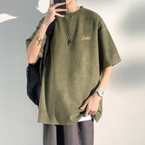 军绿色