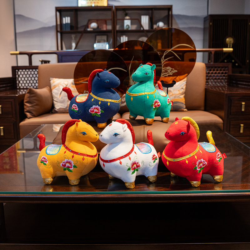富贵吉祥小马公仔挂件生肖马毛绒玩偶红色马到成功招财摆件小胖马