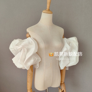 白色塔夫绸泡泡袖松紧设计抹胸婚纱礼服裙活动袖套 高级质感遮肉