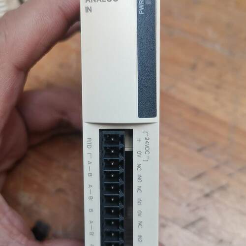 议价TM2AMI4LT PLC拓展模块 模拟量输入工控配件维修