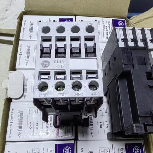 议价RL4RD040TWJ 接触器式继电器 110V 工控自动化配件维修
