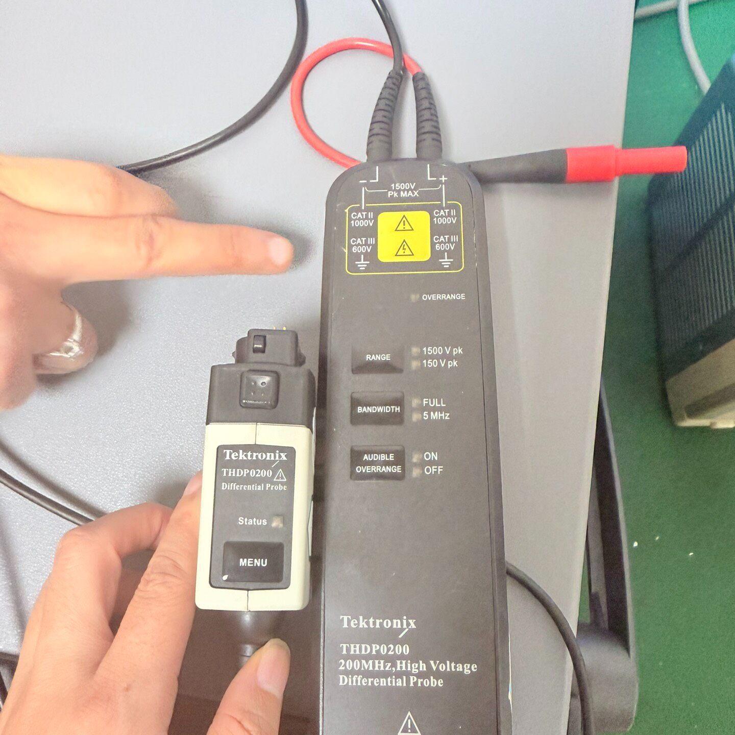 议价THDP0200高压差分探头 泰克200MHz示波器测试探头维修