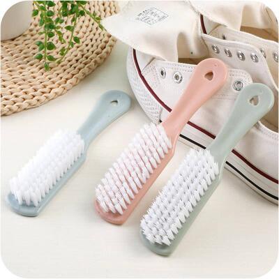 Plastic small brush, shoe cleaning brush, solid color hangin