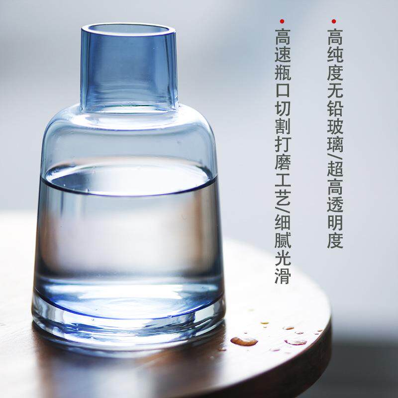 创意新款简约小号清新玻璃小口花瓶单只插花餐桌艺术软装家居摆件