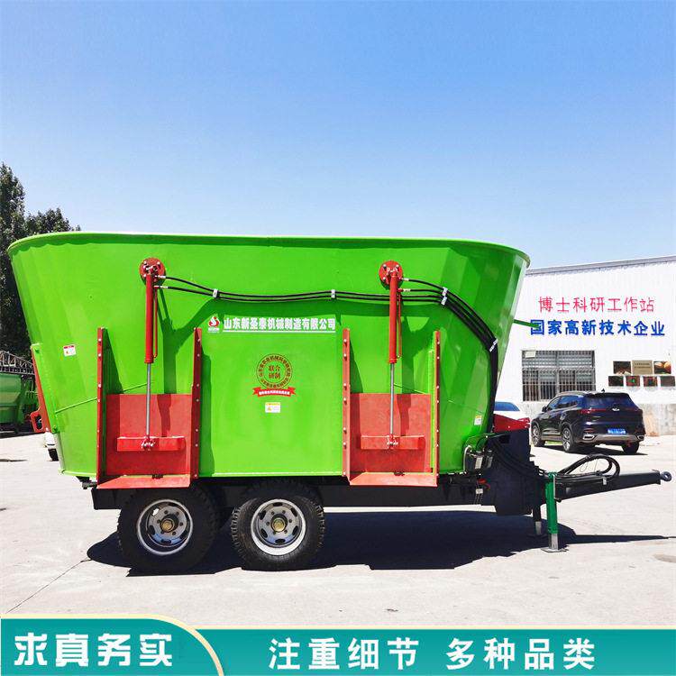 5立方卧式TMR搅拌机 养牛用饲草青储混合机 全日粮拌料机视频